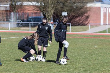 Bild 11 - C-Juniorinnen VfL Oldesloe - Wiker SV : Ergebnis: 0:5